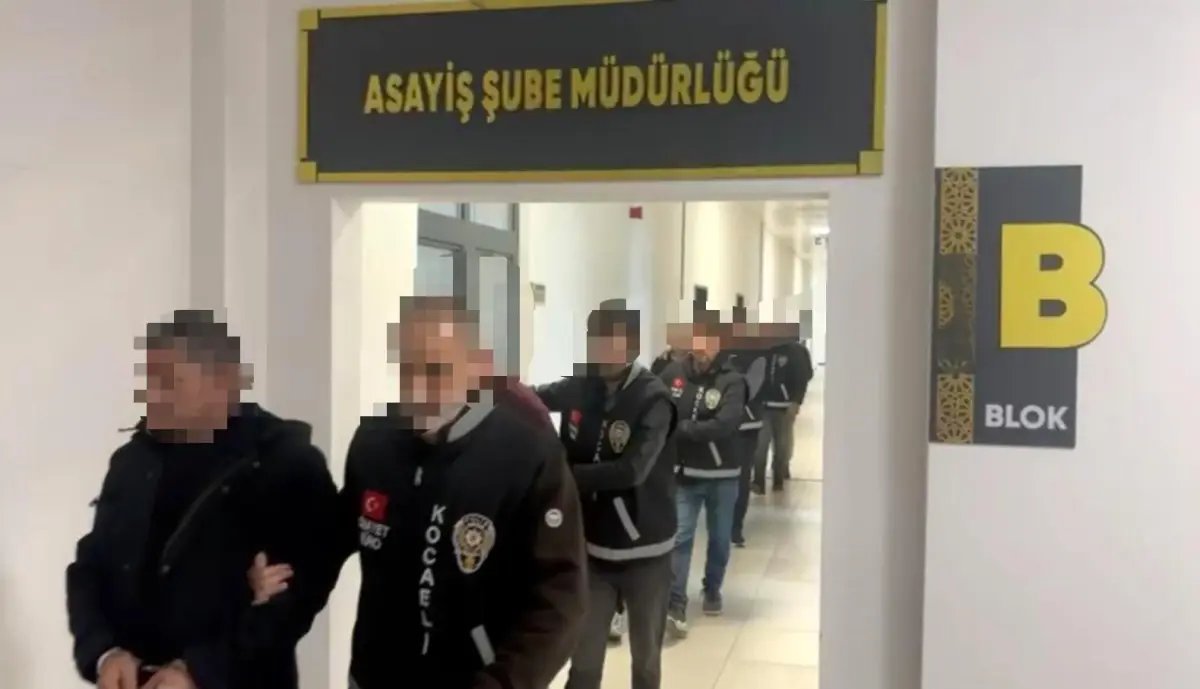  Kocaeli’de Park Yeri Tartışması Kanlı Bitti: 1 Ölü, 7 Gözaltı