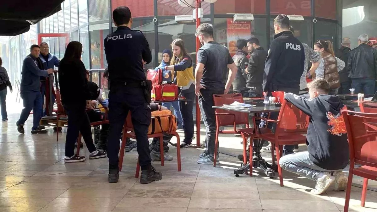  Kocaeli’deki 41 Burda AVM’de Kafeteryada Yangın Çıktı