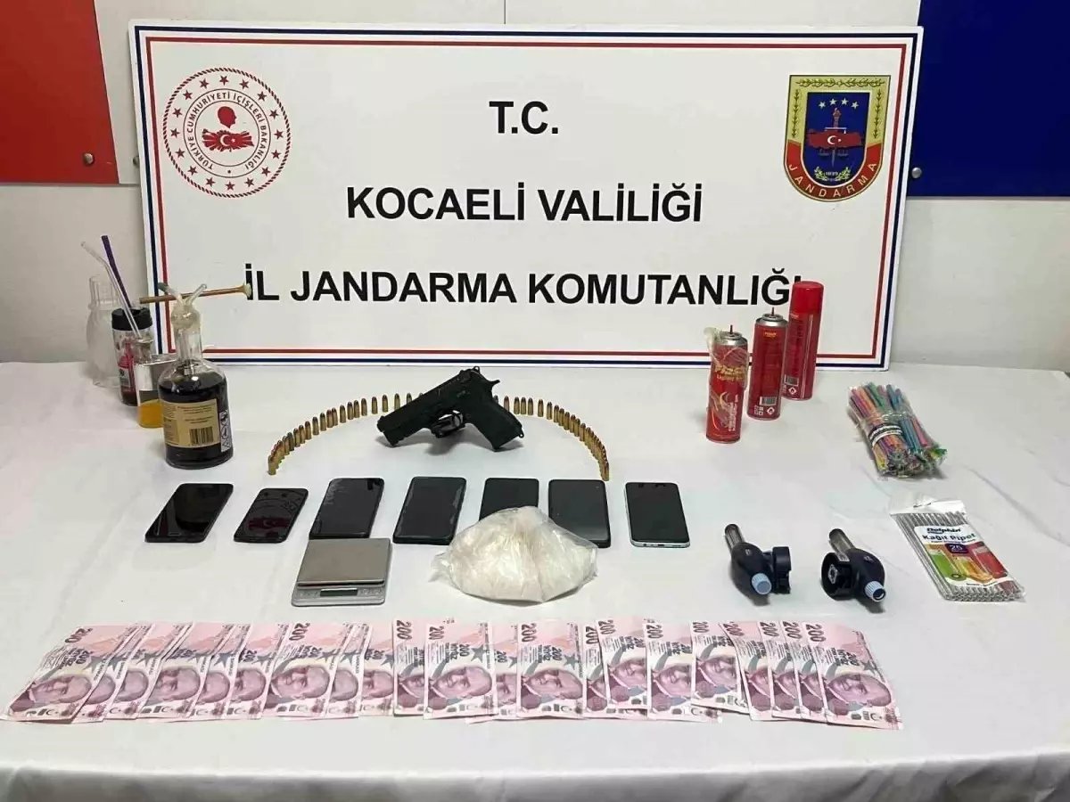 Kocaeli’nde Uyuşturucu Operasyonu: 1 Kilo 25 Gram Metamfetamin Ele Ge geçirildi