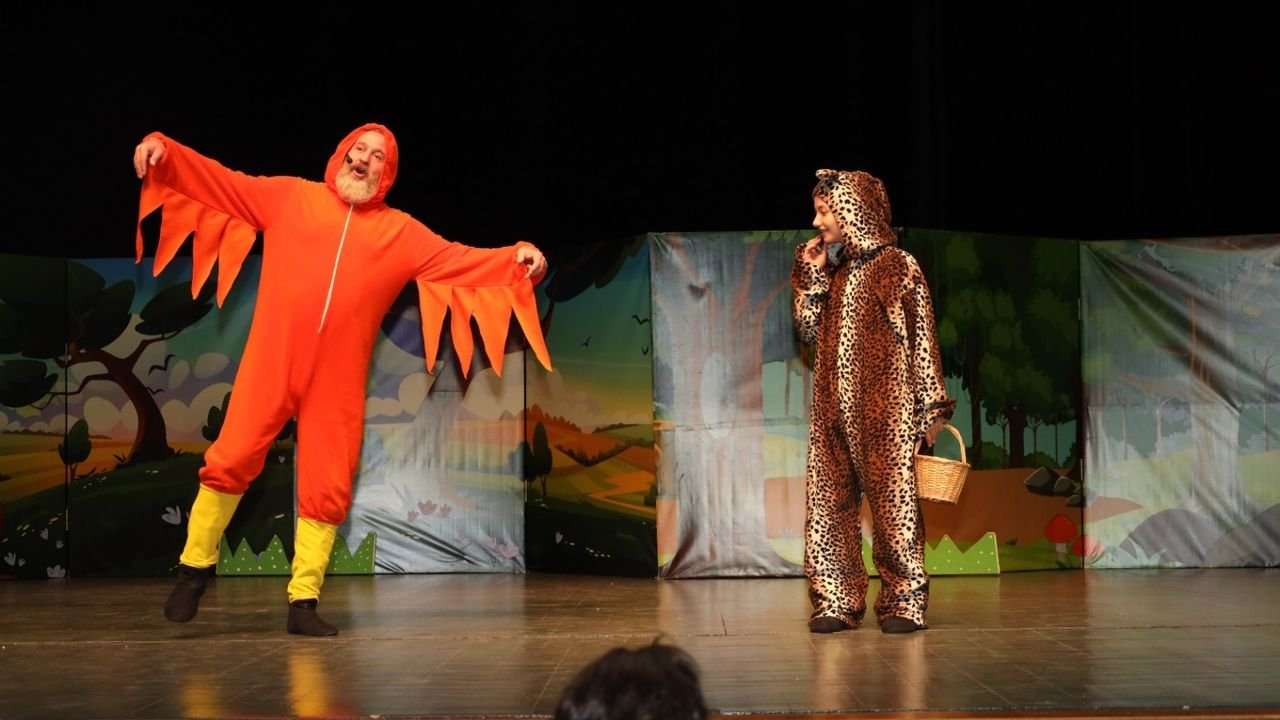 Gebze’de Tiyatro ve Çocuk Kahkahaları