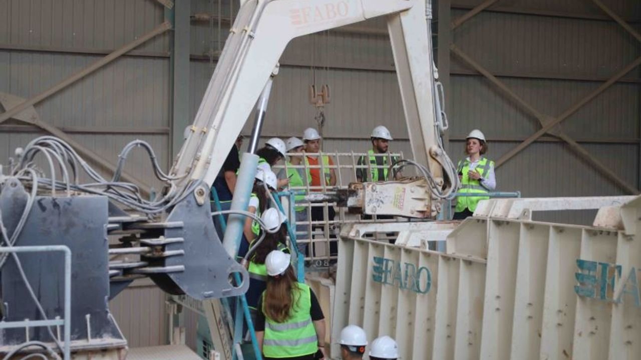 Taş Kırma Tesisi: Genç Mühendisleri Ağırladı