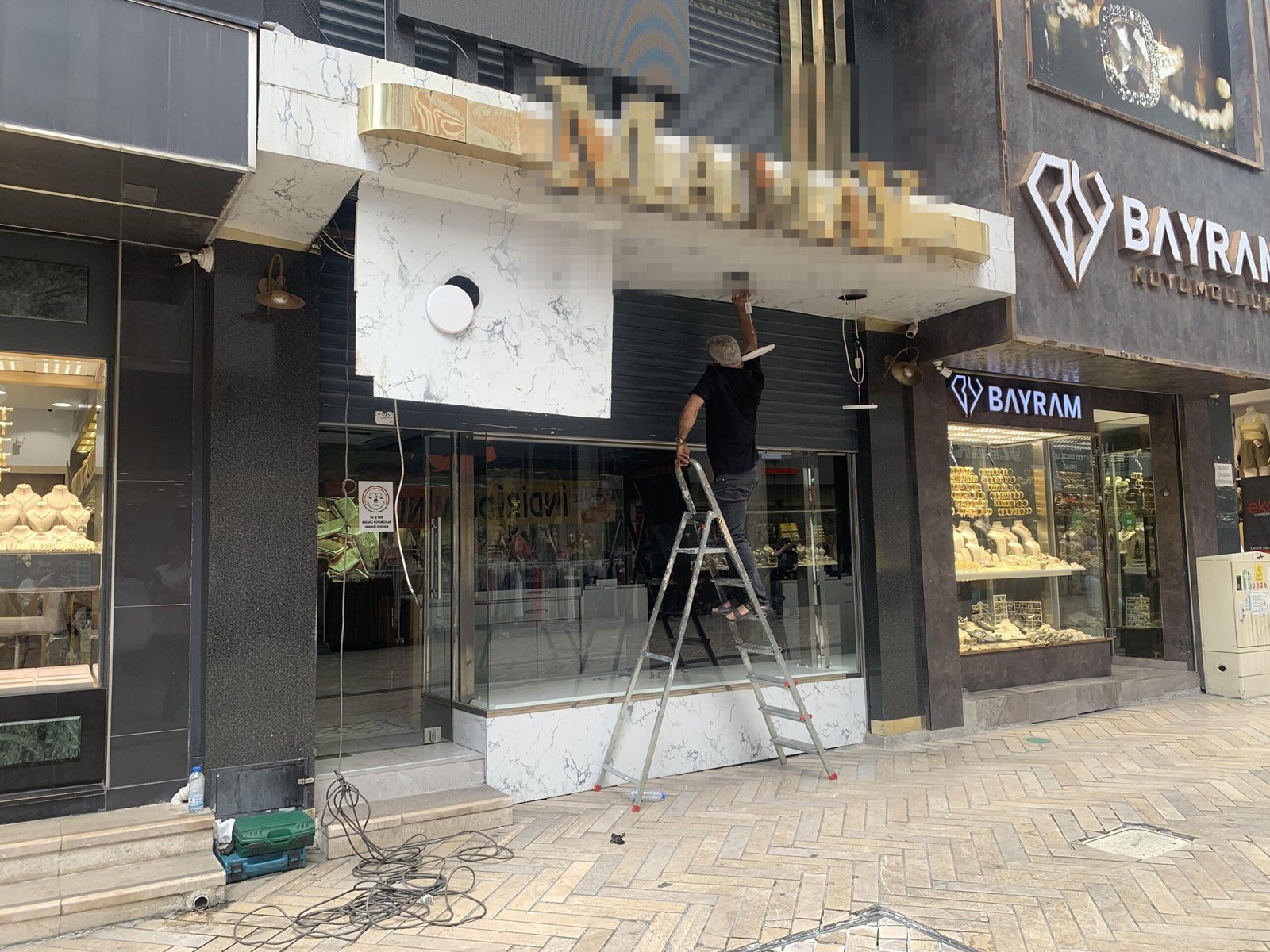 İcralık kuyumcu: Altınlarla ortadan kayboldu