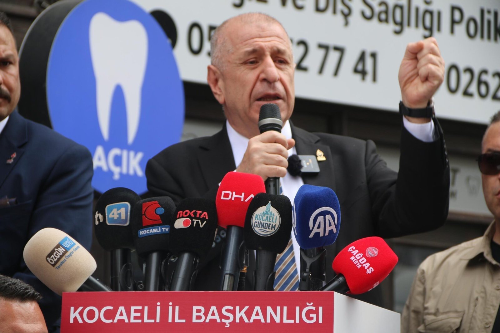  Ümit Özdağ: Türkiye birliğine, dirliğine dokunulamaz