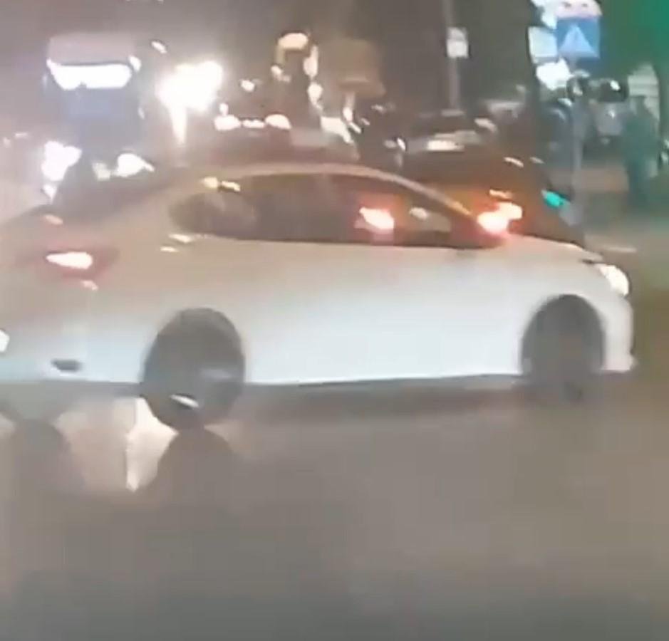 Drift yapan 2 sürücüye 96 bin TL ceza