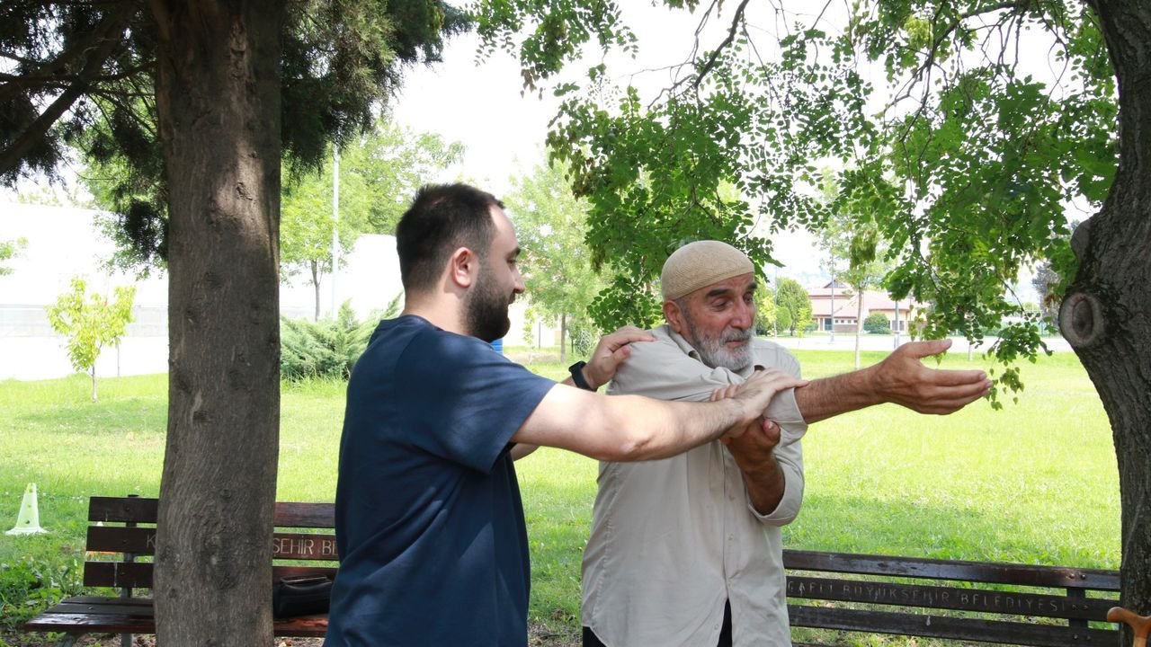 Kocaeli Büyükşehir, Alzheimer Hastalarına Şefkat Eli