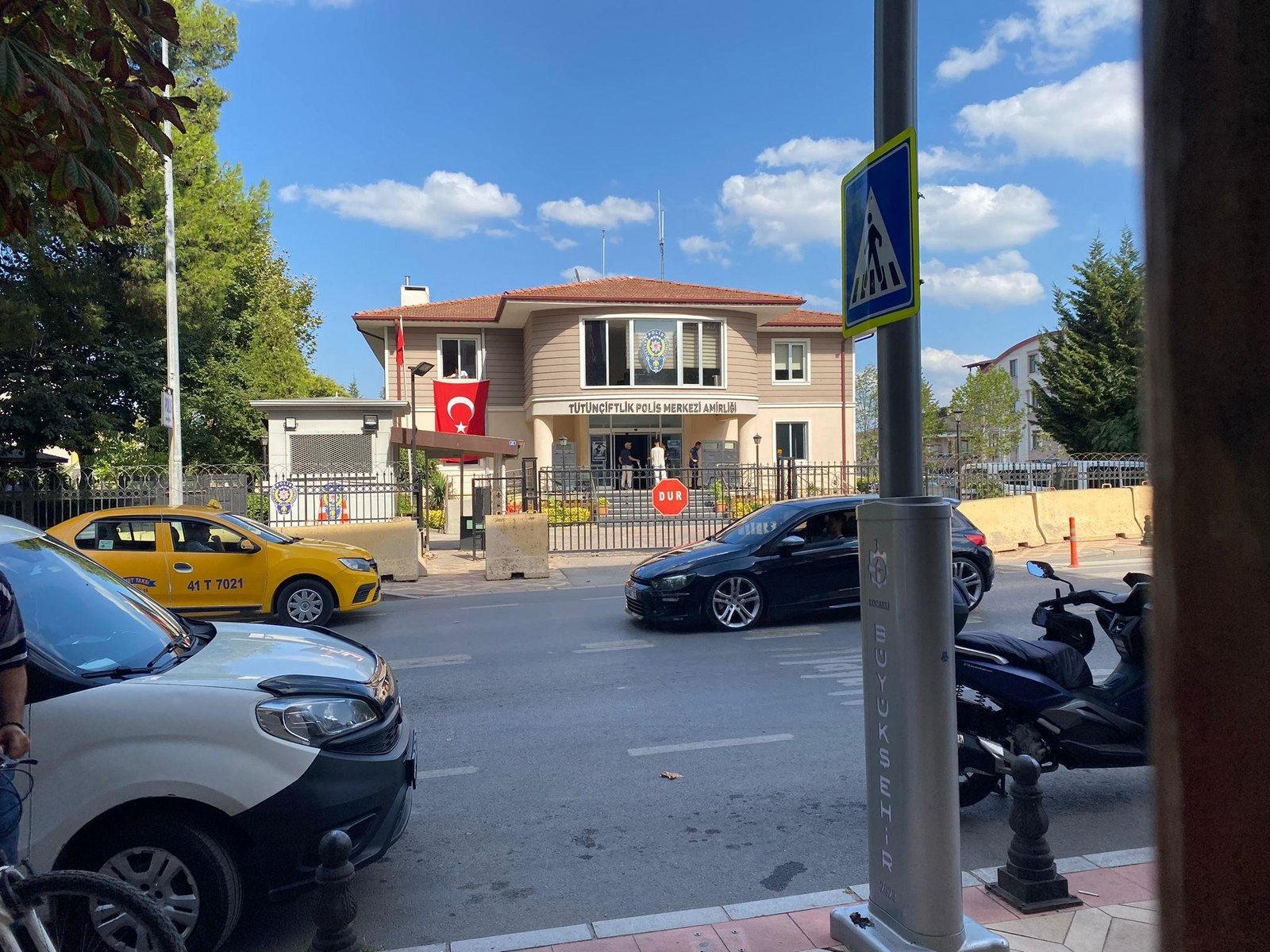 Park yeri tartışması: Kadın sürücüye darp