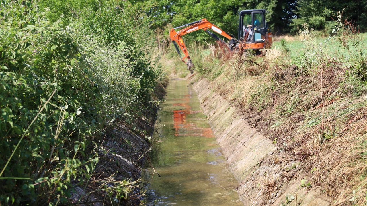 Sulama Kanallarında Hummalı Temizlik: Yeni Sezona Hazır