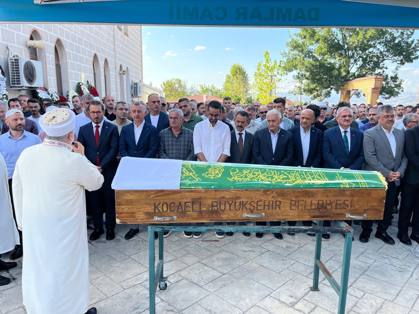 Yıldırım, eski danışman Serim’in babasının cenazesine katıldı