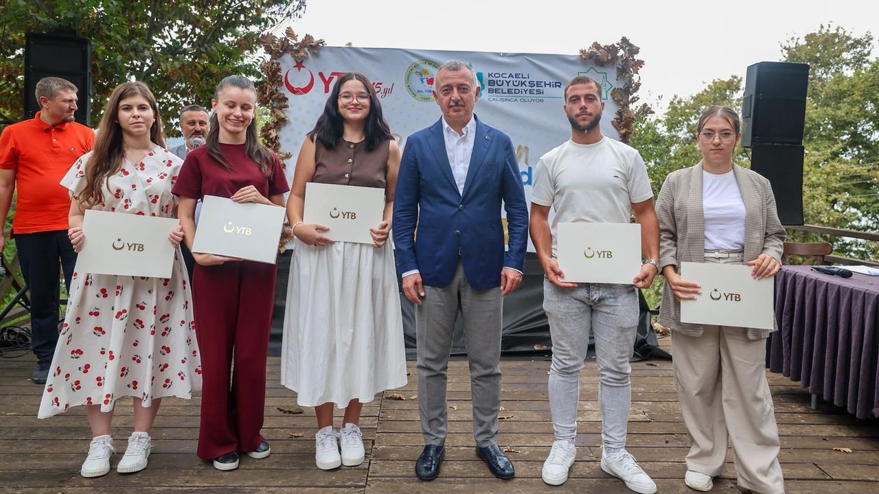 Büyükakın Soydaş Gençlerle Buluştu