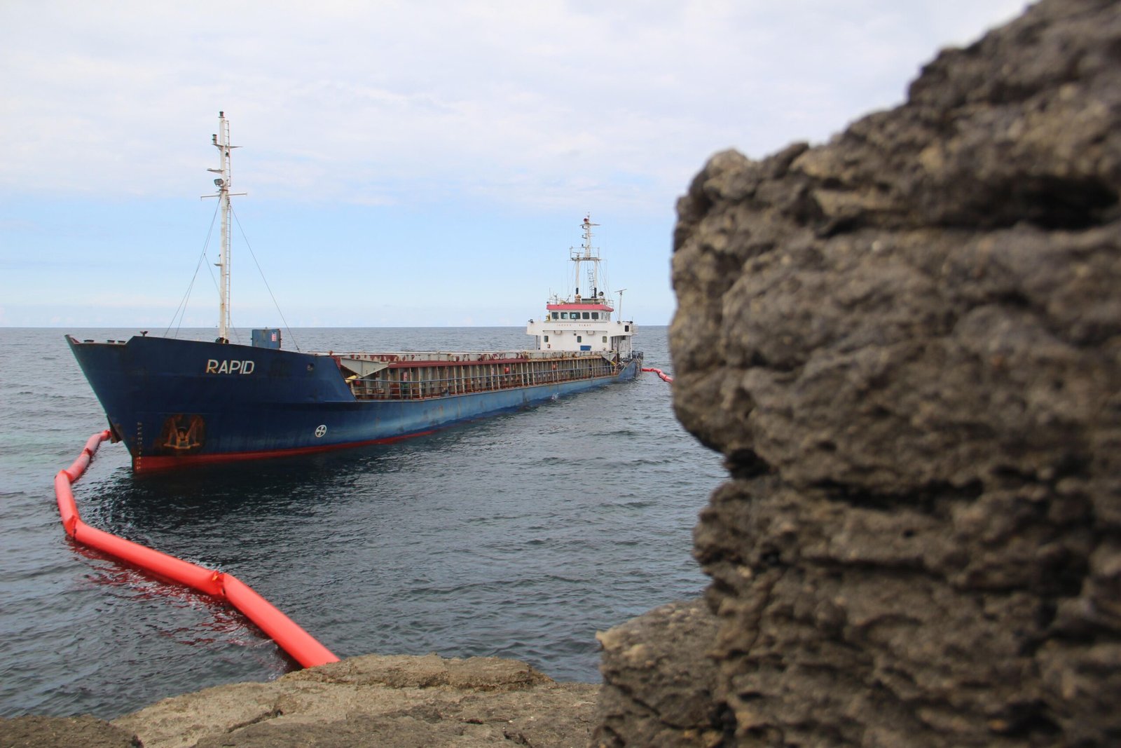 Karaya oturan kuru yük gemisi: Acil yakıt transferi uyarısı