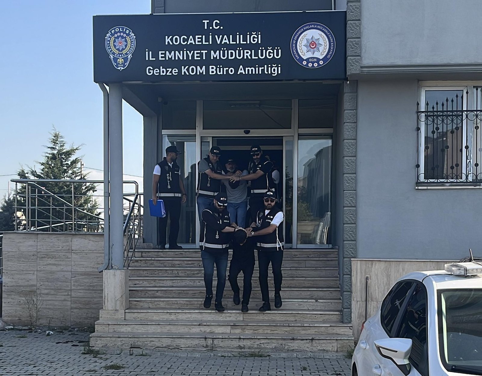 Kocaeli: El yapımı patlayıcı saldırı, 10 şüpheli yakalandı