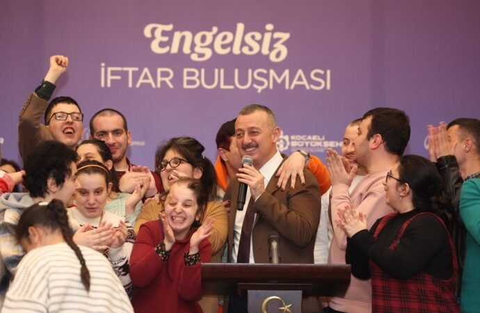 Büyükşehir’den özel bireylerle iftar