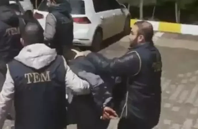 Diyarbakır’da Nevruz’da terör pankartı açan 6 kişi gözaltına alındı