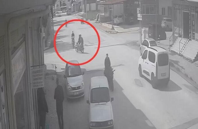 Adana’da motosiklet kazası: 3 kişi yaralandı