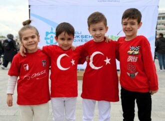 Bir meydan dolusu mutluluk