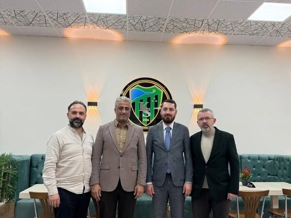 İzmit Otogar’da Ziyaretçi Akını