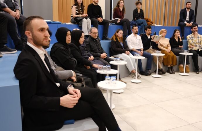 Büyükşehir, gençlere tarih bilinci aşılıyor