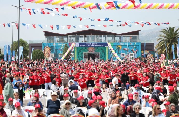 Kocaelili anneler Anne Şehir Yaşam Merkezi’ne koştu