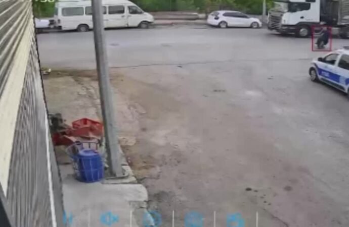 Konya’da Plakasız Motosiklet Kazası: Sürücü Yaralandı
