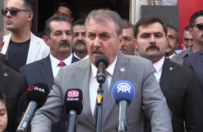 Destici, Sivas’ta Açılışta Soruşturmalar Hakkında Bilgi Verdi