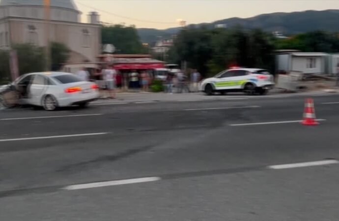 Balıkesir’de Trafik Kazası: 2 Ölü, 3 Yaralı