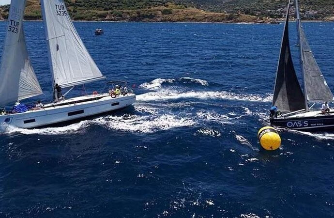 Foça’da Oasis Yaz Kupası Yat Yarışları Gerçekleştirildi