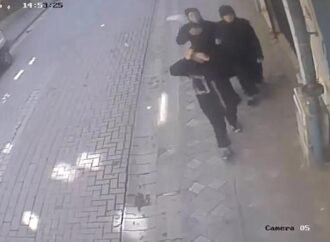 Zeytinburnu’nda Hırsızlar Suçüstü Yakalandı
