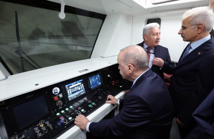 Halkalı-Arnavutköy Metro Hattı’nın İlk Gününde 10 Bin Yolcu Taşındı