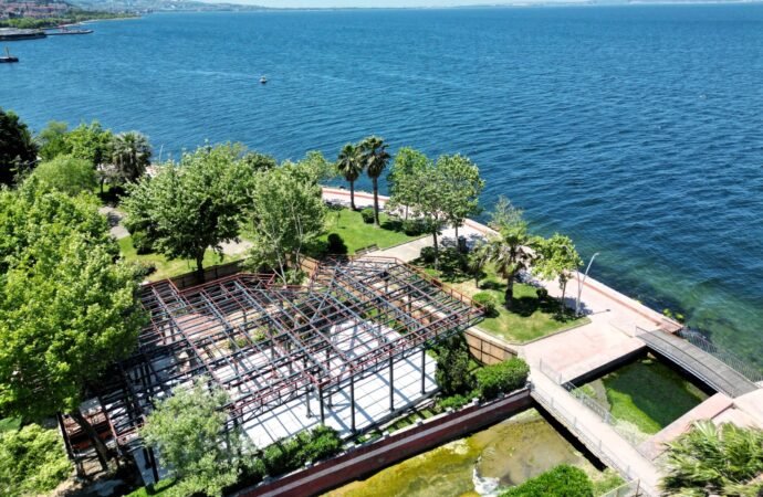 Karamürsel’de Saygınlar Kulübü Açılıyor