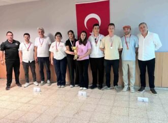 Genç-i Ala Satranç Takımı Türkiye Finallerine Yükseldi