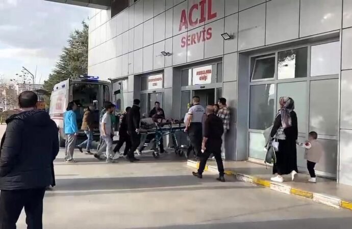 Kocaeli’de İnşaatta Düşme Olayı: İki İşçi Yaralandı