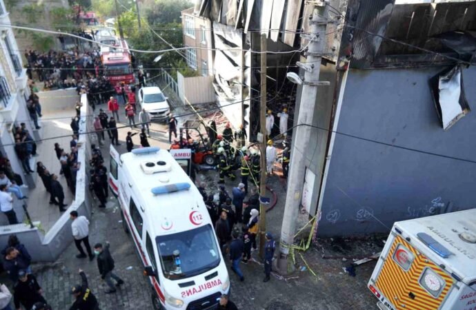Kocaeli’deki Fabrika Yangını Soruşturmasında 7 Belediye Yetkilisi Tutuklandı