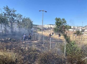 Kocaeli’de Yangın Paniği: Evler Boşaltıldı