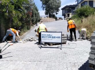 Halıdere Sokakları Modern Yüzüyle Yenilendi