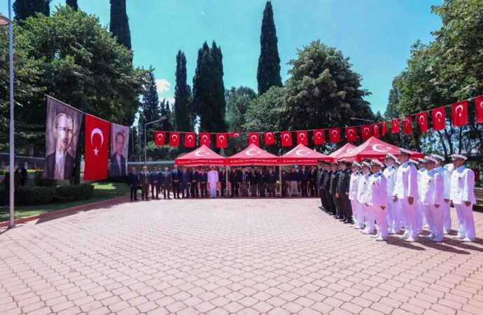 Kocaeli’de Şehitler İçin Anma Töreni Düzenlendi