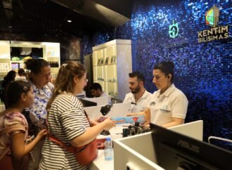 Körfez Aqua’da Hatıra Mağazası Büyük İlgi Görüyor