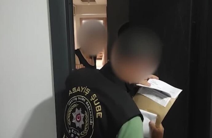 İzmir’de Kaçakçılık Operasyonunda 7 Kişi Tutuklandı