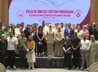 Bakan Göktaş, Evlenecek Gençlere Eğitim Desteği Verdiklerini Açıkladı