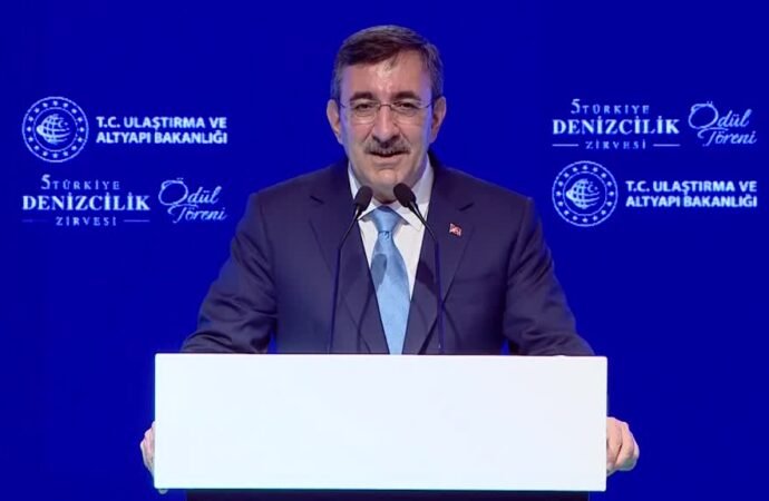 Yılmaz: Türkiye Denizcilik Alanında Öne Çıkıyor