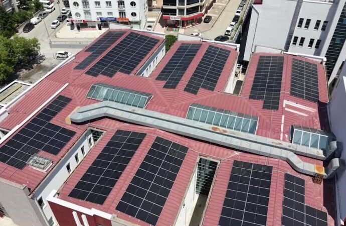 Çubuk Hastanesi’nde Güneş Enerjisi Dönemi