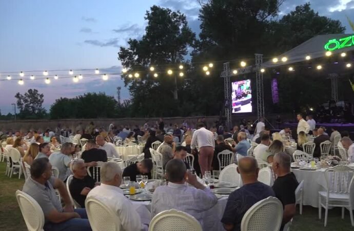 Genç Pehlivanlara Destek Gecesi Düzenlendi
