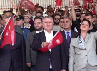 Kırkpınar’da Türk Bayrağı Gururla Dalgalandı