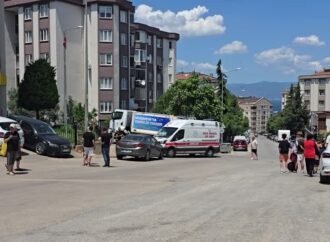 Bursa’da Çöp Kamyonu Kazası: 70 Yaşındaki Adam Hayatını Kaybetti