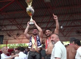 Kırkpınar Güreşleri’nde Erkan Taş Altın Kemerin Sahibi Oldu