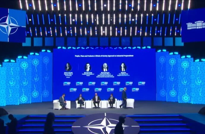 NATO Zirvesi’nde Savunma Sanayii Paneli Gerçekleşti