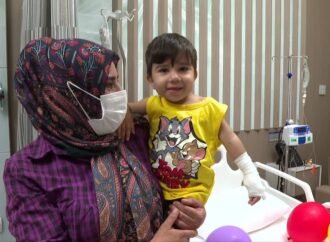 Böbrek Hastalığına Karşı Umut: Anne İki Çocuğunu Kaybetti, Üçüncüye Hayat Verdi