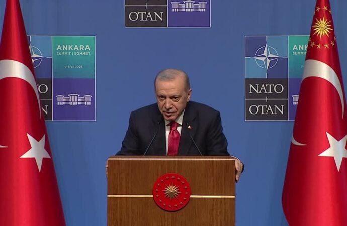 Cumhurbaşkanı Erdoğan, NATO Zirvesi’nde Ege Sorunlarına Dikkat Çekti