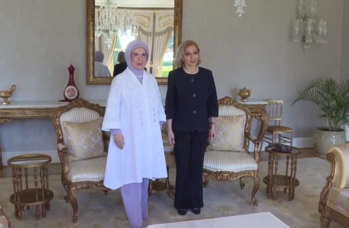 Emine Erdoğan, Lübnan Başbakanı’nın Eşini Ağırladı