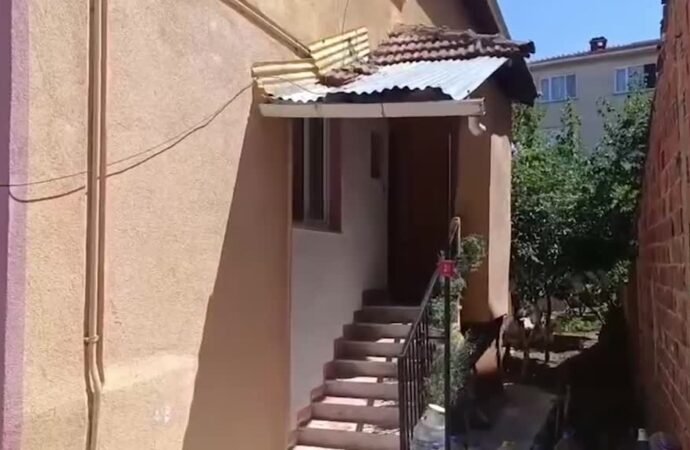 Bursa’da Eşini Öldüren Şüpheli Tutuklandı