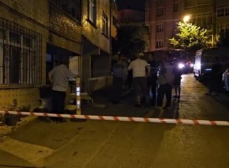 Gaziosmanpaşa’da Sürücüsüz Araç Doğal Gaz Kutusuna Çarptı